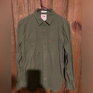 Levi’s button up size small